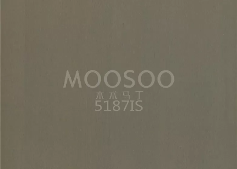 Vita almtrådsborstade träpaneler: Skönhet, textur och teknisk excellens